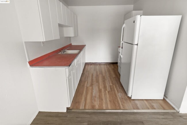 Photo - 2811 Nicol Ave Unit 8