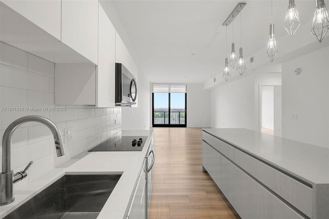 Photo - 101 Diplomat Pkwy Apartment Unit 607