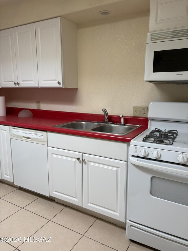 Photo - 5068 E Fort Lowell Rd