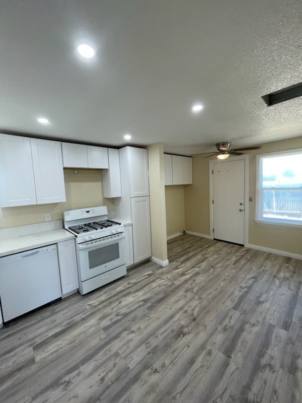 Photo - 401 S Richmond Rd