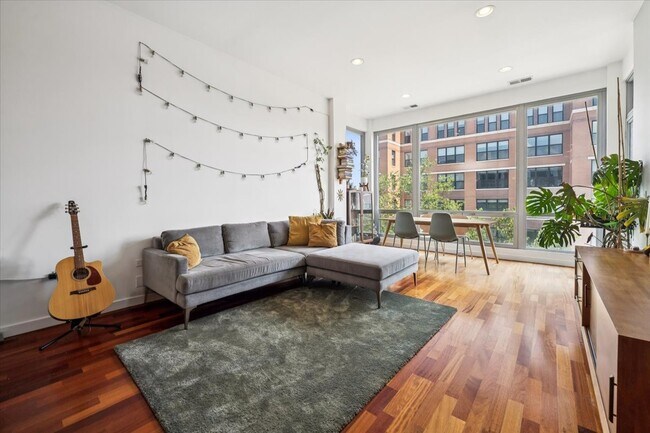 Photo - 3920 N Sheridan Rd Unit 410