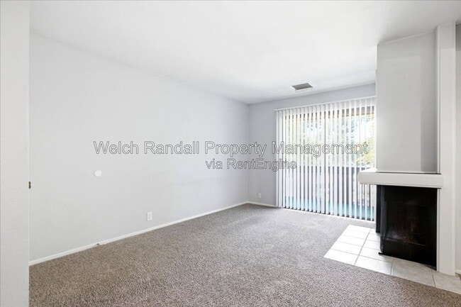 Photo - 6871 Countrywoods Cir Unit G