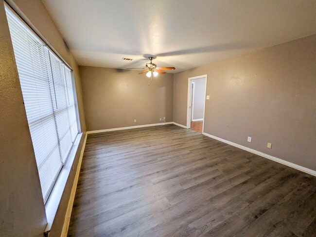 Photo - 436 Gardenia Ave