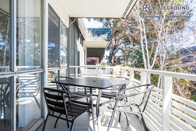 Photo - 745 S Bernardo Ave Unidad FL3-ID842