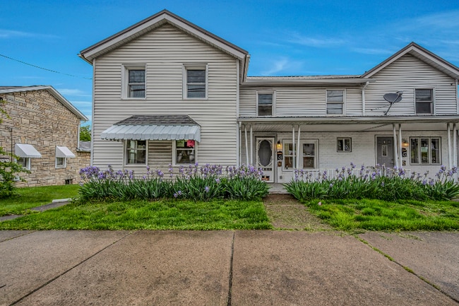Photo - 192 Parsonage St Townhome