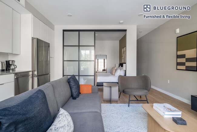 Photo - 2210 Wisconsin Ave NW Unidad FL2-ID922