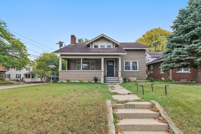 Photo - 1435 Post Ave