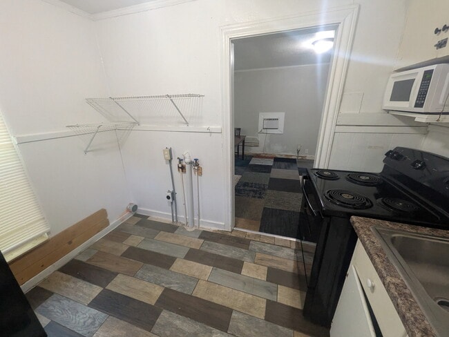 Photo - 2341 Ashley St Unidad 2341 Ashley Ave.