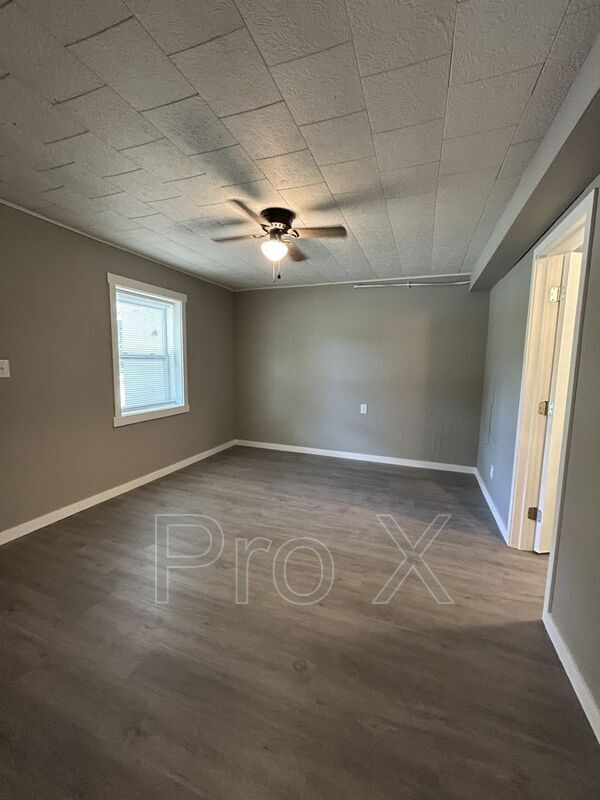 Photo - 2379 Locust Rd