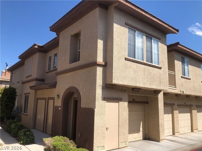 Building Photo - 10220 Delray Beach Ave Unit 202