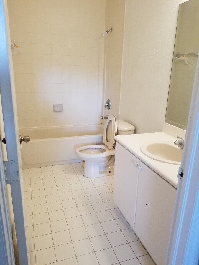 Photo - 1663 SE 27th Dr Unit 202