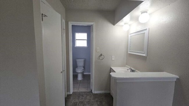 Building Photo - 7222 Northleaf Dr