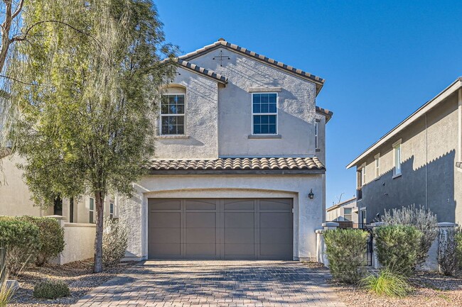 Building Photo - 4 Bed 3 Bath Luxury FURNISHED Home for Rent!