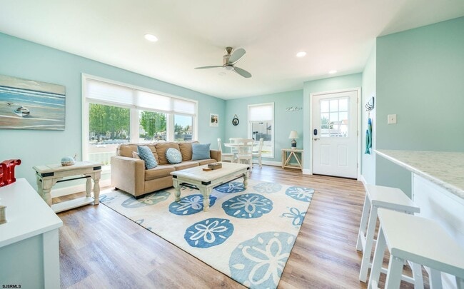 54 Delmar Dr