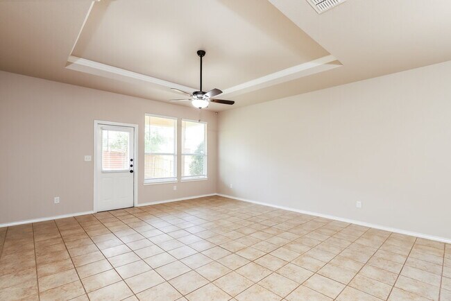 Photo - 659 Trinity Meadow