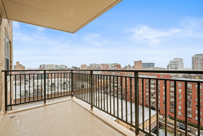 Photo - 131-01 40th Rd