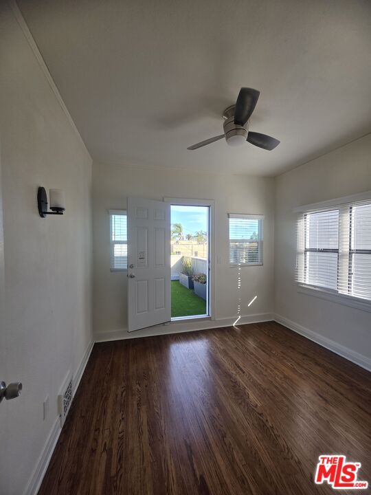 Photo - 1022 Cloverdale Ave