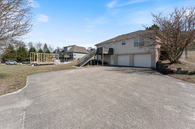 Photo - 46 Destiny Ln