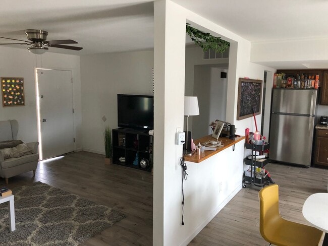 Photo - Spacious 4-Bedroom Home Steps from ASU