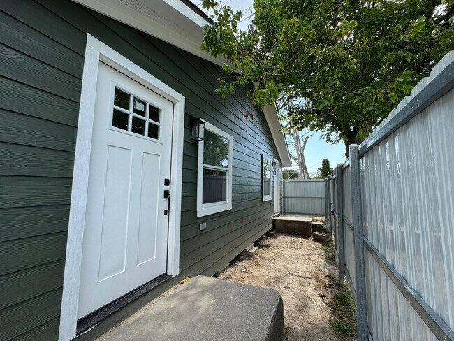 3919 Elysian St Unidad 4