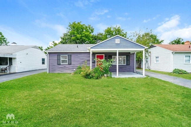 Building Photo - 245 St Christopher Ln