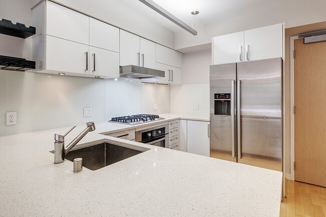Photo - 1840 Washington St Unit 202