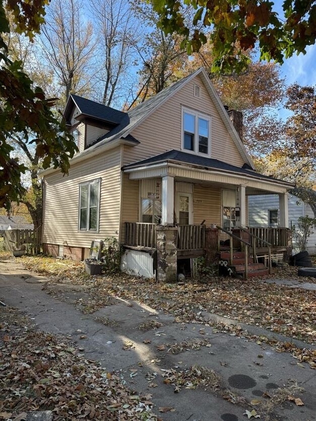 Building Photo - 989 W Packard St