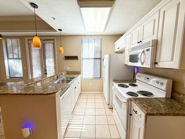 Photo - St. Charles Place #306 Unit 306