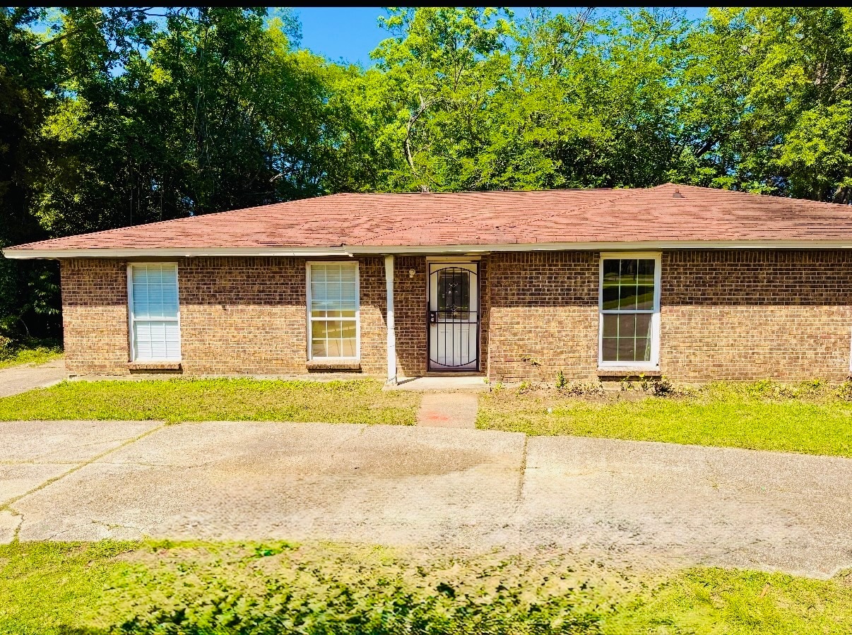 Photo - 3633 Woodley Rd