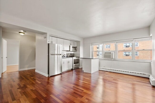 Photo - 4950 N Marine Dr