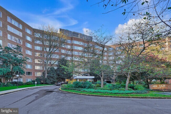 Photo - 4000 Tunlaw Rd NW Unit 4000 Tunlaw Apt