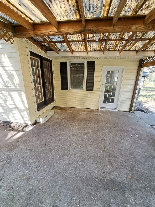 Building Photo - 5740 Pilgrim Ave Rental