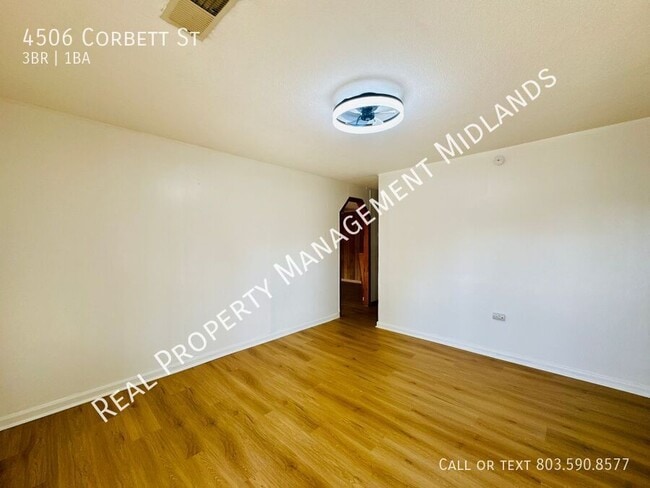 Photo - 4506 Corbett St