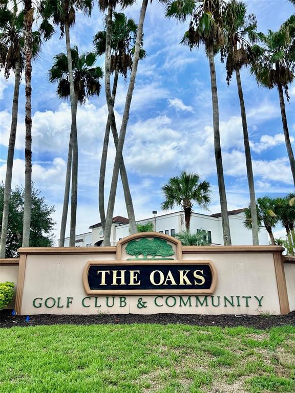 Photo - 2300 The Oaks Blvd