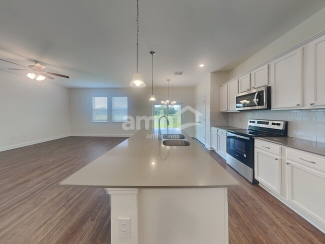 1030 Walden Pond Dr