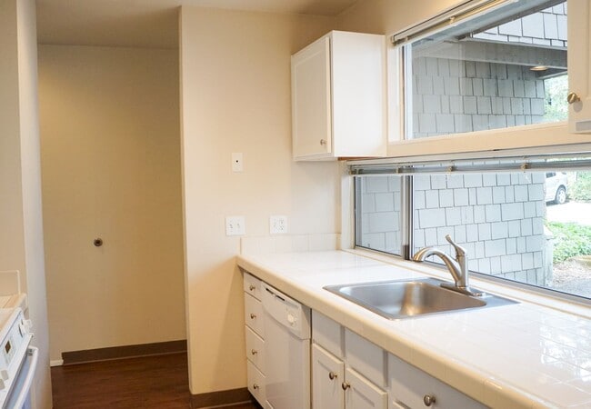 Photo - Gorgeous & Bright 1-Bed w/ Wood-Burning Fi... Unit 4637-A