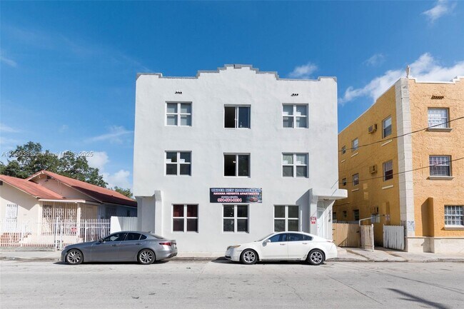 Photo - 1051 NW 2nd St Unit 12