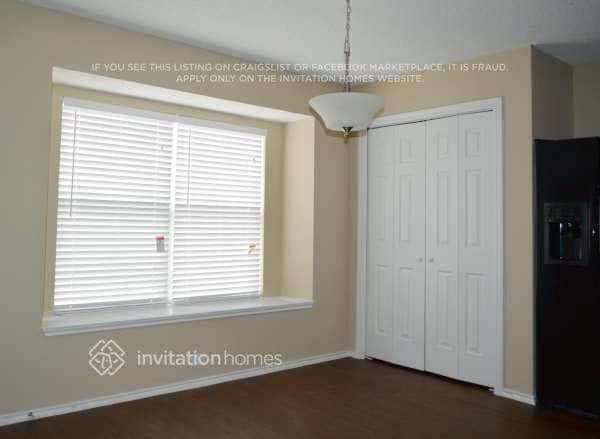 Photo - 1492 Altstatten Ln