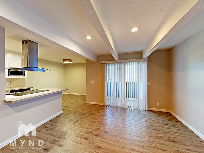 Photo - 2522 T St Unidad 8