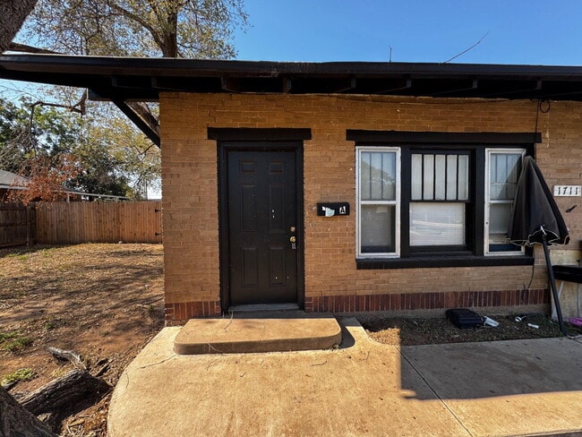 Building Photo - 1711 14th St Rental
