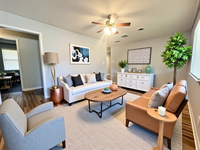 Photo - 114 Willow Loop