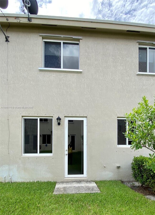 Photo - 21479 NW 14th Ct