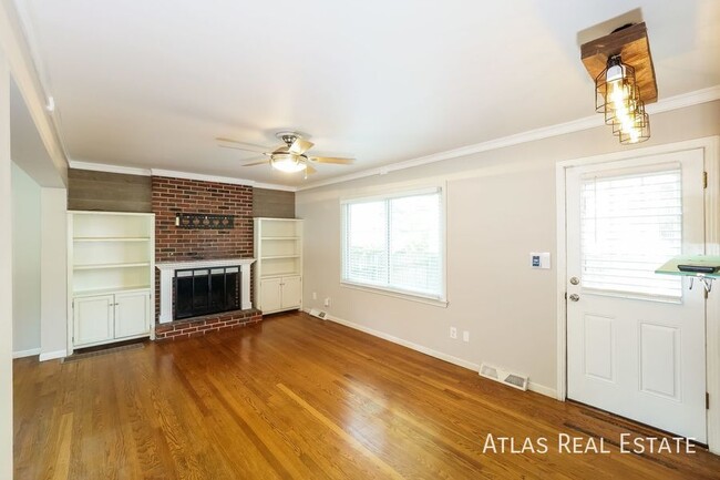 Photo - 6001 W 103rd St