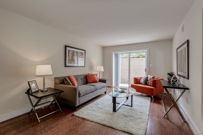 Photo - Takoma Flats