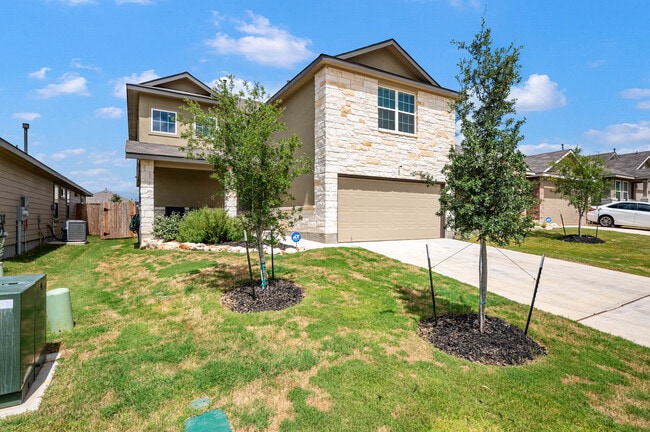 Photo - 22607 Green Jacket