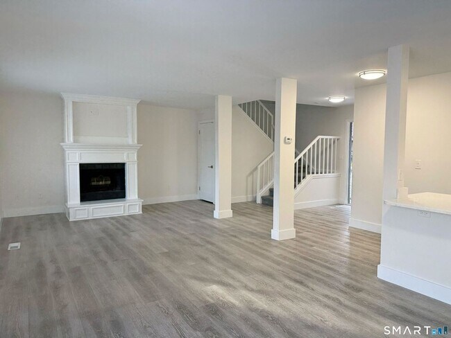 Photo - 40 Montoya Dr