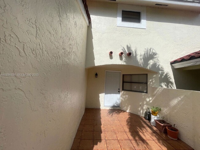 Photo - 14000 San Remo Cir