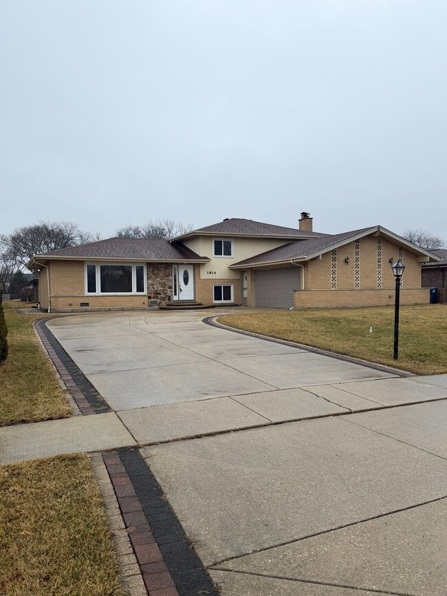 Photo - 1814 Holly Ave