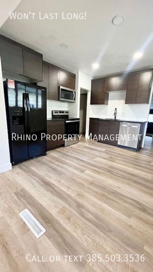 Photo - 942 Euclid Ave