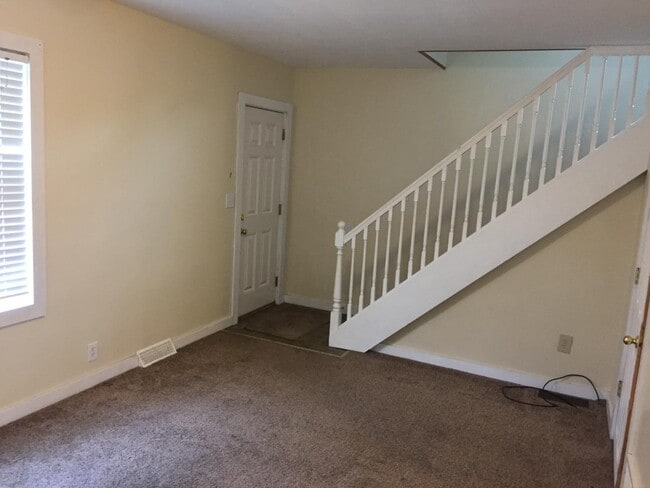 Photo - 1221 America Ave NW